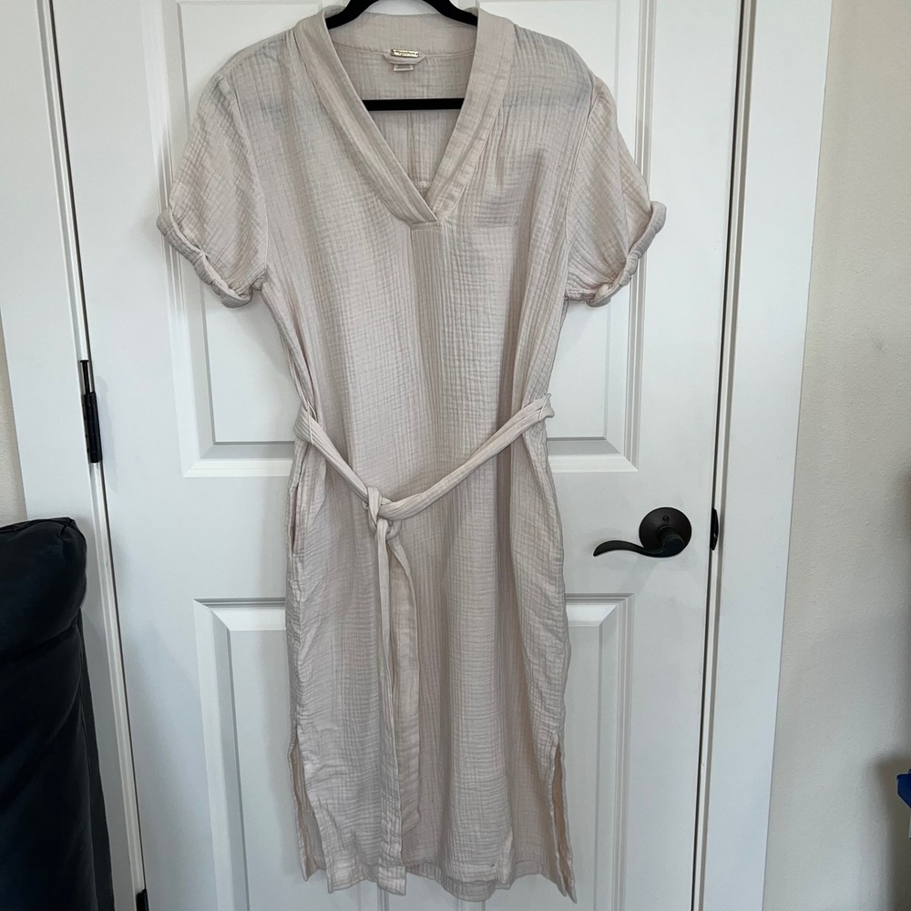 Magaschoni Organic Cotton Gauze 
V-Neck Short Sleeve Dress Size Small Beige